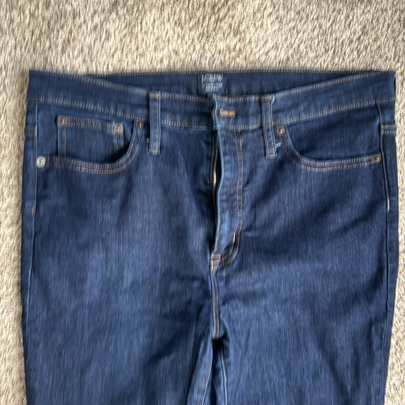 Dark wash skinny jeans - Picture 2 of 3